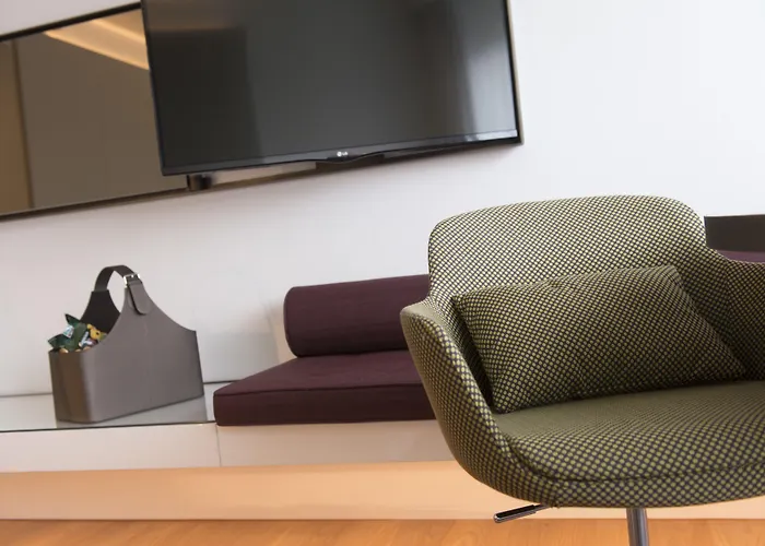 Hotel Scandic Frankfurt Museumsufer 4*